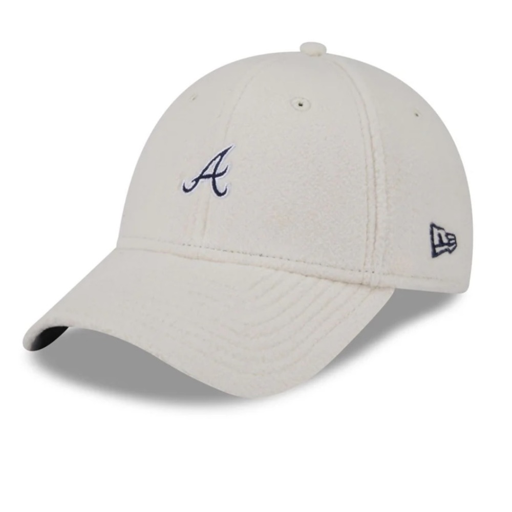 NWT Atlanta Braves New Era Cozy Sherpa Baseball Cap